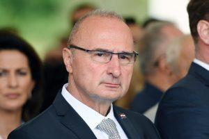 HRVATSKI MINISTAR ZA "POBJEDU": Nećemo dopustiti da Hrvati Crne Gore ponovno budu meta javnih progona kao 1991. godine HRVATSKI MINISTAR ZA "POBJEDU": Nećemo dopustiti da Hrvati Crne Gore ponovno budu meta javnih progona kao 1991. godine