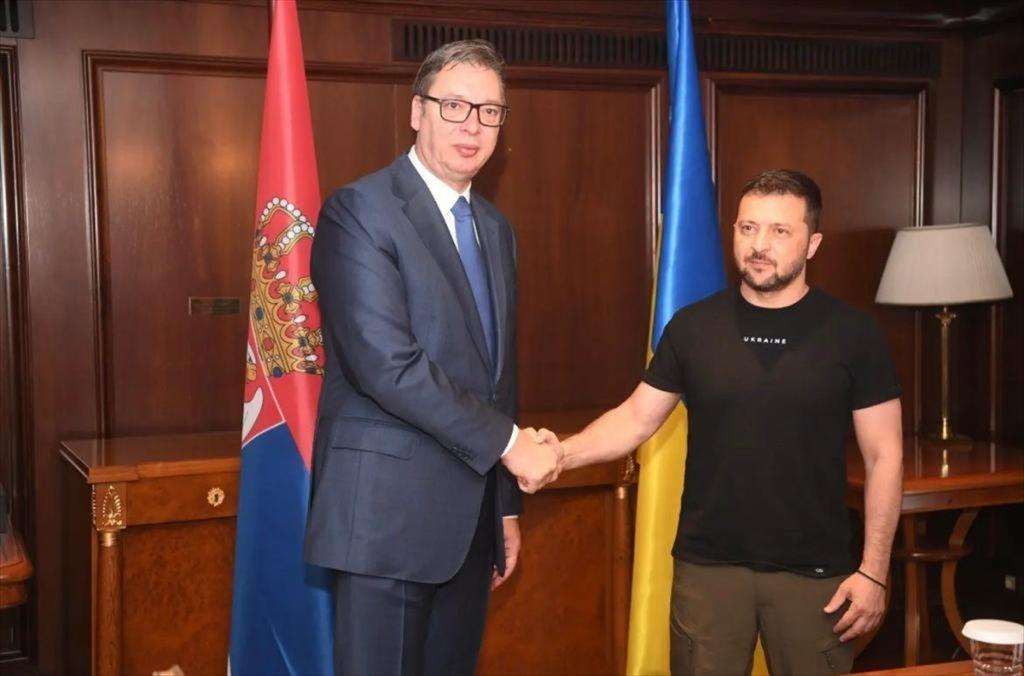 LOŠ DOGOVOR: Srbija će davati oružje Ukrajini ako Kijev zauzvrat ne prizna Kosovo?