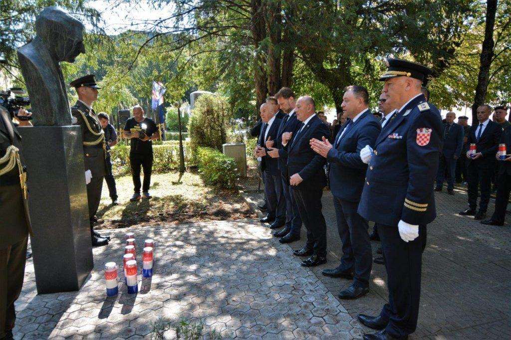 SVEČANA PROSLAVA 30. OBLJETNICE VRO MEDAČKI DŽEP U GOSPIĆU: "Lika je potvrdila kako ostaje nesalomljiva kralježnica Hrvatske"