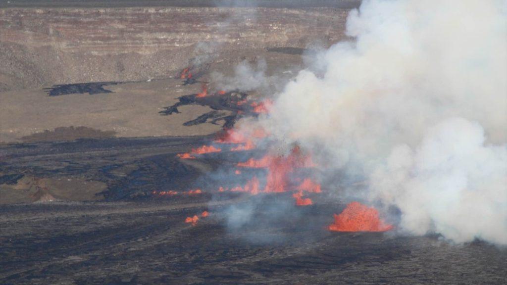NAKON ERUPCIJE ETNE: I Island strahuje od moguće erupcije vulkana nakon niza potresa posljednjih dana NAKON ERUPCIJE ETNE: I Island strahuje od moguće erupcije vulkana nakon niza potresa posljednjih dana