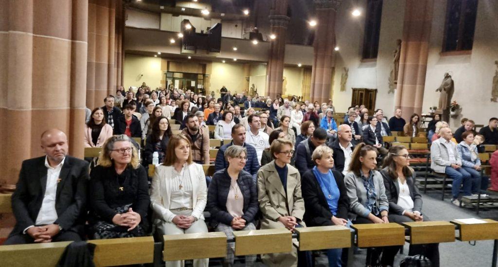 FRANKFURT: U Hrvatskoj katoličkoj župi proslavljena svetkovina sv. Franje Asiškog FRANKFURT: U Hrvatskoj katoličkoj župi proslavljena svetkovina sv. Franje Asiškog
