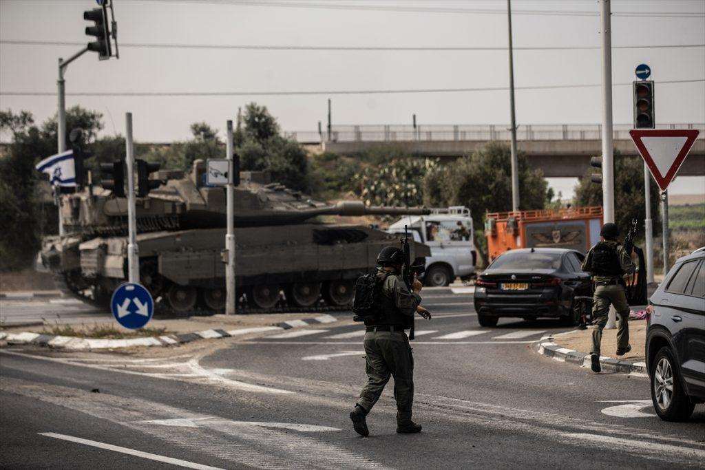 (FOTO GALERIJA) IZRAEL PROGLASIO RATNO STANJE: Rat odnio živote 700 Izraelaca dok ih je 2.150 ozlijeđenih, u Gazi poginulo 413 Palestinaca a 2.300 ih je ozlijeđeno (FOTO GALERIJA) IZRAEL PROGLASIO RATNO STANJE: Rat odnio živote 700 Izraelaca dok ih je 2.150 ozlijeđenih, u Gazi poginulo 413 Palestinaca a 2.300 ih je ozlijeđeno