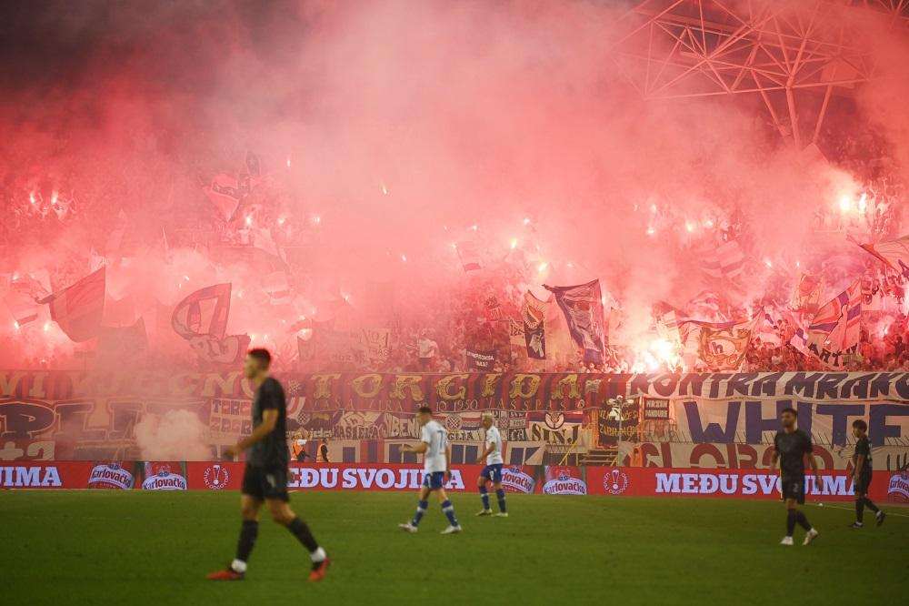 LUDNICA NA POLJUDU: Hajduk slavio u najvećem hrvatskom derbiju LUDNICA NA POLJUDU: Hajduk slavio u najvećem hrvatskom derbiju
