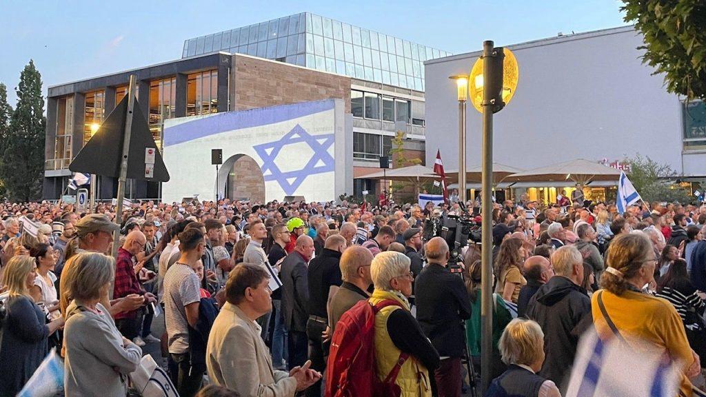 NÜRNBERG: Bavarski premijer Söder na skupu solidarnosti s Izraelom poručio kako „Bavarska čvrsto stoji na strani židovskog naroda i Izraela“