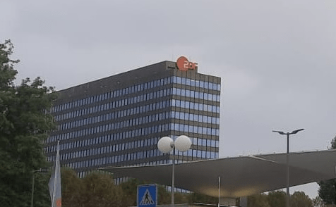 PANIKA U MAINZU: Oko 600 zaposlenika napustilo zgrade ZDF-a PANIKA U MAINZU: Oko 600 zaposlenika napustilo zgrade ZDF-a