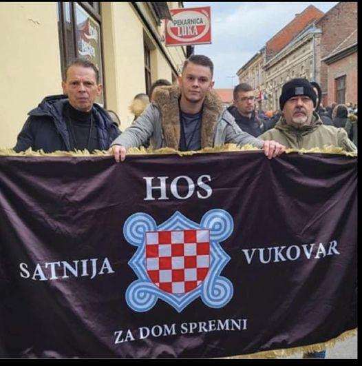 BRAT MUČKI UBIJENOG HEROJA VUKOVARA: Zadovoljan sam što je HOS ove godine na čelu kolone ali je neprihvatljivo da se slika moga brata koristi u političke svrhe BRAT MUČKI UBIJENOG HEROJA VUKOVARA: Zadovoljan sam što je HOS ove godine na čelu kolone ali je neprihvatljivo da se slika moga brata koristi u političke svrhe