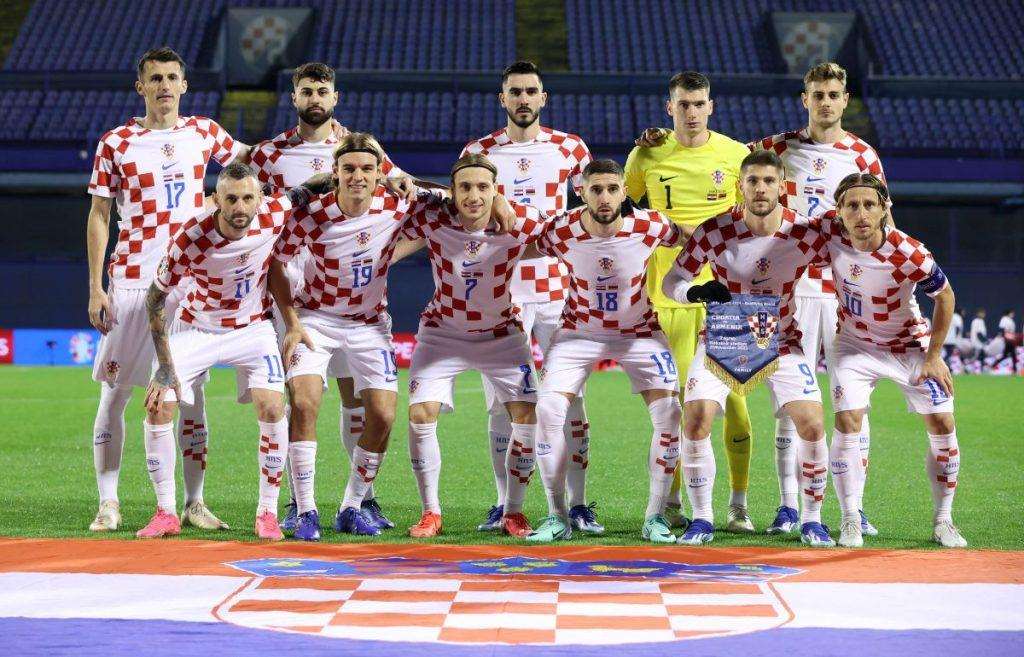 NOVČANE NAGRADE ZA EURO 2024.: Hrvatska reprezentacija plasmanom na EURO osigurala 9.25 milijuna eura NOVČANE NAGRADE ZA EURO 2024.: Hrvatska reprezentacija plasmanom na EURO osigurala 9.25 milijuna eura