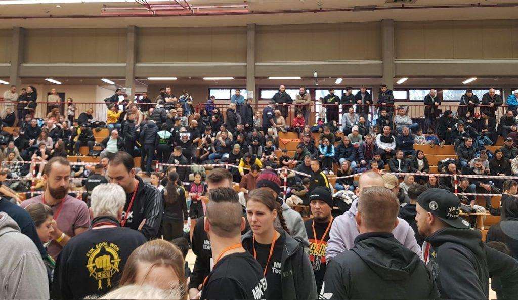 DORTMUND / WIESBADEN: Članovi MK Wiesbaden osvojili 14 medalja, od kojih čak 11 zlatnih na kickboxturniru u Arnsbergu DORTMUND / WIESBADEN: Članovi MK Wiesbaden osvojili 14 medalja, od kojih čak 11 zlatnih na kickboxturniru u Arnsbergu