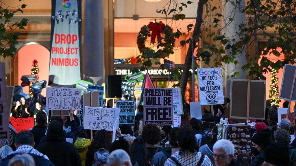 SAN FRANCISCO: Prosvjed ispred ureda Googlea zbog suradnje tvrtke s Izraelom SAN FRANCISCO: Prosvjed ispred ureda Googlea zbog suradnje tvrtke s Izraelom
