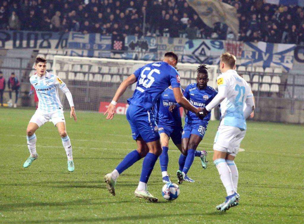 HNL: Šokantan poraz Rijeke od Slaven Belupa nakon 11 kola, Osijek neporažen u Varaždinu HNL: Šokantan poraz Rijeke od Slaven Belupa nakon 11 kola, Osijek neporažen u Varaždinu