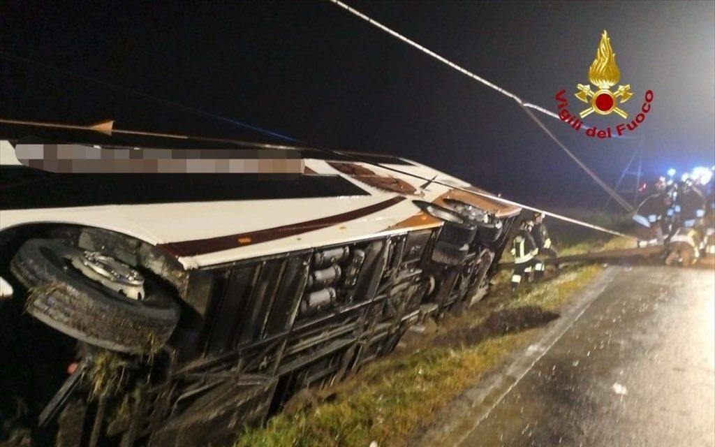 PROMETNA KOD VENECIJE: Autobus sa putnicima iz BiH se prevrnuo u mjestu San Dona di Piave, ozlijeđeno više od 30 osoba PROMETNA KOD VENECIJE: Autobus sa putnicima iz BiH se prevrnuo u mjestu San Dona di Piave, ozlijeđeno više od 30 osoba