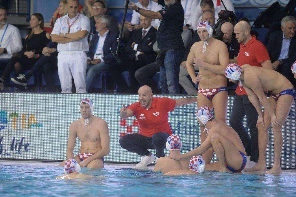 HRVATSKA UPISALA I DRUGU POBJEDU: Predvođeni raspoloženim Rinom Burićem hrvatski vaterpolisti slomili i Francusku