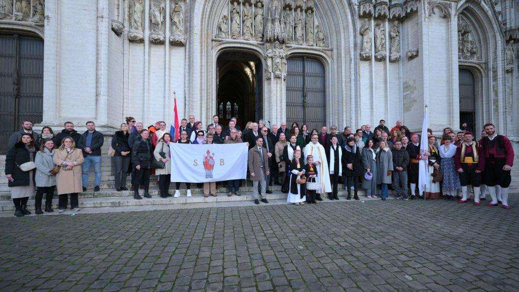 10. OBLJETNICA FESTE SVETOG VLAHA U BRUXELLESU: Dubrovčani i prijatelji Dubrovnika proslavili Festu sv. Vlaha uz puštanje bijelih golubica kao simbola slobode i mira