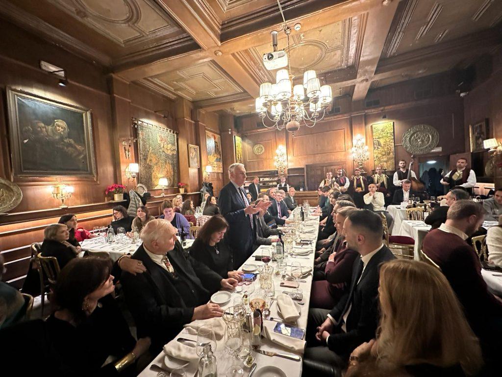 10. OBLJETNICA FESTE SVETOG VLAHA U BRUXELLESU: Dubrovčani i prijatelji Dubrovnika proslavili Festu sv. Vlaha uz puštanje bijelih golubica kao simbola slobode i mira