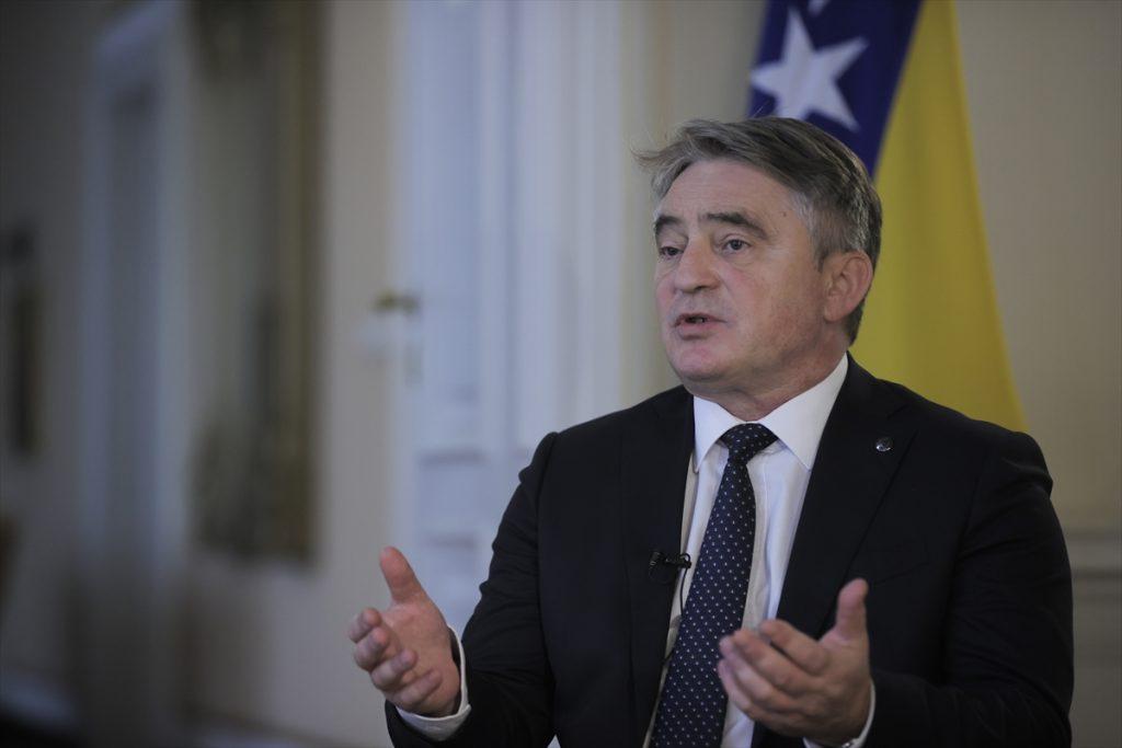 HRVATSKI MINISTAR GRLIĆ RADMAN: Željko Komšić je uzurpator i uhljeb HRVATSKI MINISTAR GRLIĆ RADMAN: Željko Komšić je uzurpator i uhljeb