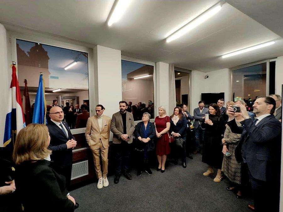 GRLIĆ RADMAN U ŠVICARSKOJ: Hrvatska se zalaže za završetak ograničavanja pristupa hrvatskih državljana švicarskom tržištu GRLIĆ RADMAN U ŠVICARSKOJ: Hrvatska se zalaže za završetak ograničavanja pristupa hrvatskih državljana švicarskom tržištu