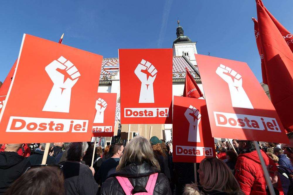 IZJAVE PEĐE GRBINA I OSTALIH VOĐA LIJEVE OPORBE: Hrvatska može biti bolja; Dosta je korupcije, AP odlazi IZJAVE PEĐE GRBINA I OSTALIH VOĐA LIJEVE OPORBE: Hrvatska može biti bolja; Dosta je korupcije, AP odlazi