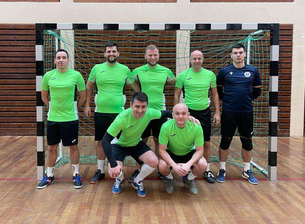 CRO SOCCER CUP ZRINSKOG: Momčadi „Martinsee“ i „Eis Mia“ pobjednici dvodnevnog malonogometnog turnira u Heusenstammu CRO SOCCER CUP ZRINSKOG: Momčadi „Martinsee“ i „Eis Mia“ pobjednici dvodnevnog malonogometnog turnira u Heusenstammu