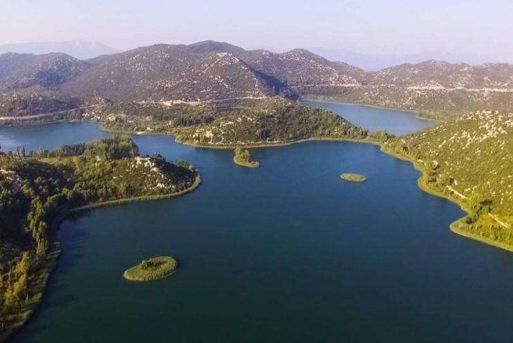 RAZGLEDNICA S BAĆINSKIH JEZERA: Ne možeš vjerovati koliko je lijepo! Baćinska jezera/ Foto: TZ
