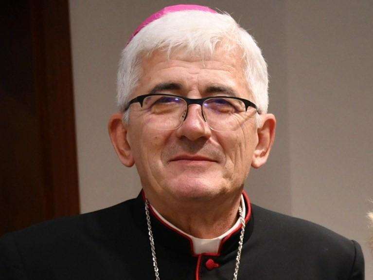 BANJA LUKA: Zaređen novi biskup don Željko Majić, monsinjor Komarica u mirovini