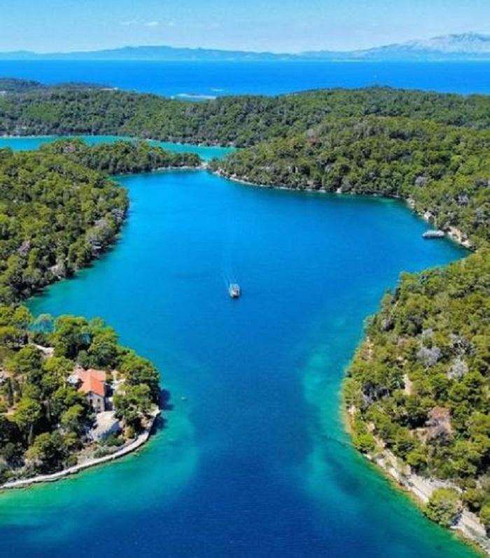 RAZGLEDNICA S MLJETA: Zahladilo je, idemo planinarit i propješačit 43 km dugu stazu s fantastičnim vidicima! Mljet / Foto: TZ Dubrovnik
