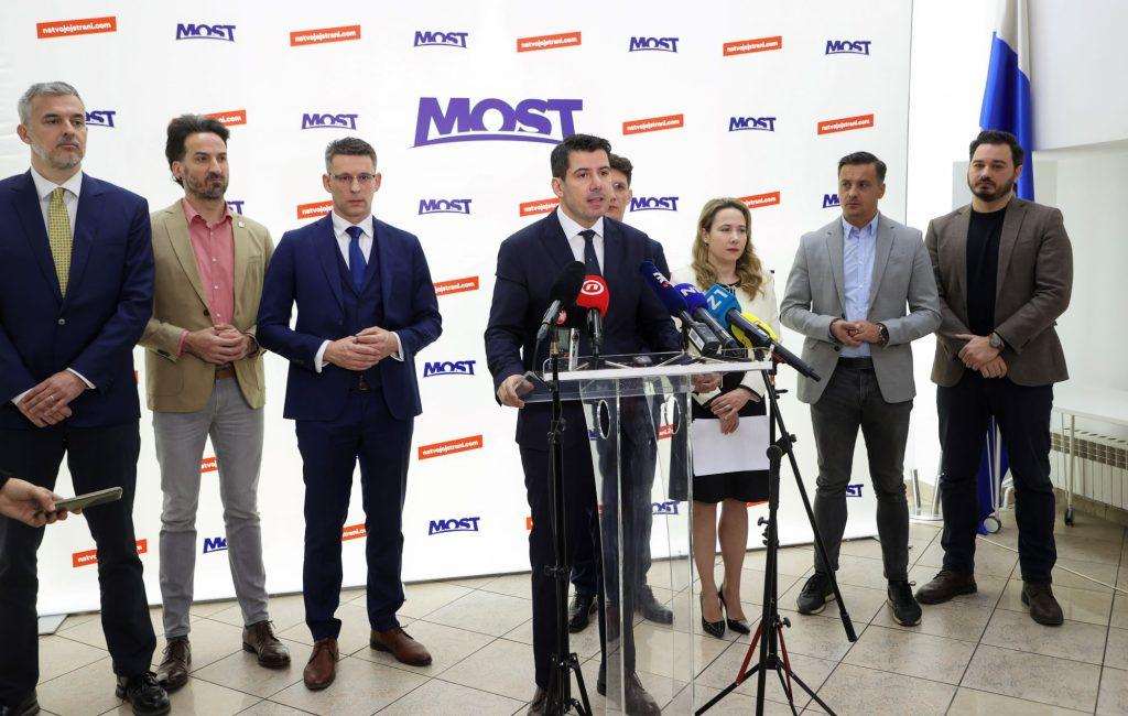 MOST PREDSTAVIO SVOJ PROGRAM: Nije dovoljno samo svrgnuti HDZ već dat i viziju Predstavljanje programa Mosta za predstojece izbore