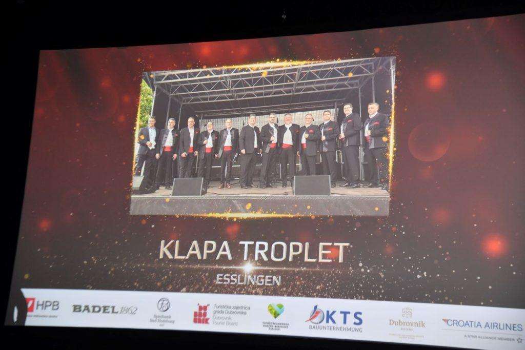 KLAPA TROPLET U GLAZBENOJ PONUDI GRADA ESSLINGENA: Rado bi snimili jedan album s našim pjesmama ili izborom poznatih pjesama KLAPA TROPLET U GLAZBENOJ PONUDI GRADA ESSLINGENA: Rado bi snimili jedan album s našim pjesmama ili izborom poznatih pjesama
