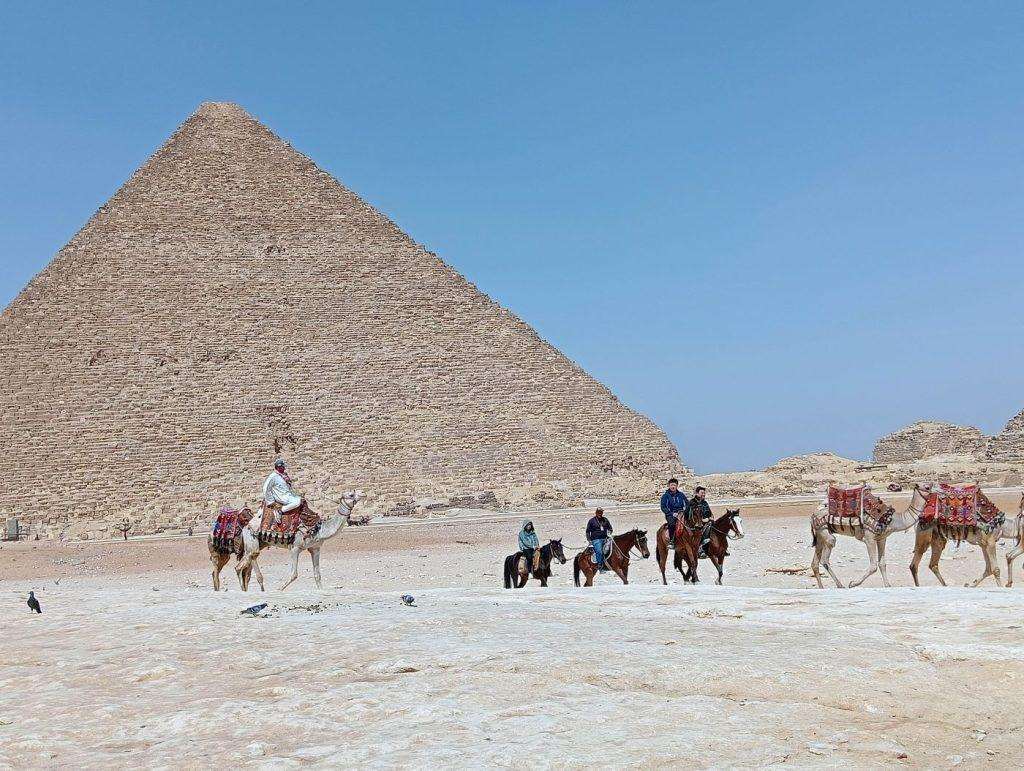 ZBOG RATA U GAZI: Egipat posjećuje sve manje turista, od početka rata dolazak otkazalo 600.000 gostiju Egipatske piramide / Foto: Hina