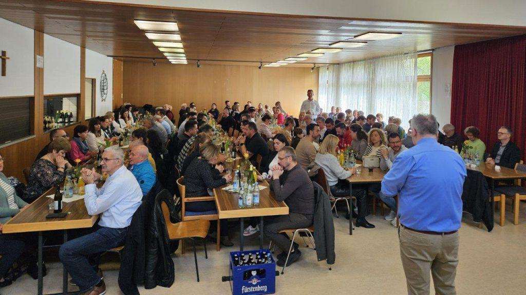 ROTTWEIL: Mnoštvo vjernika na proslavi nebeskoga zaštitnika Sv. Leoplolda Mandića Proslava „Sv. Leopolda Mandića“ u HKZ Rottweil / Foto: Fenix (V. Radanović)