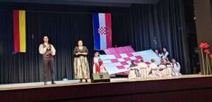 PREDSTAVLJENA NOVA HRVATSKA UDRUGA U WUPPERTALU: Zove se "Hrvatska kulturna inicijativa", cilj im je čuvanje hrvatskog identiteta i tradicije izvan Hrvatske Predstavlljena nova udruga "Hrvatska kulturna inicijativa" / Foto: Fenix (ZB)