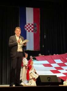 PREDSTAVLJENA NOVA HRVATSKA UDRUGA U WUPPERTALU: Zove se "Hrvatska kulturna inicijativa", cilj im je čuvanje hrvatskog identiteta i tradicije izvan Hrvatske Predstavlljena nova udruga "Hrvatska kulturna inicijativa" / Foto: Fenix (ZB)