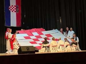PREDSTAVLJENA NOVA HRVATSKA UDRUGA U WUPPERTALU: Zove se "Hrvatska kulturna inicijativa", cilj im je čuvanje hrvatskog identiteta i tradicije izvan Hrvatske Predstavlljena nova udruga "Hrvatska kulturna inicijativa" / Foto: Fenix (ZB)