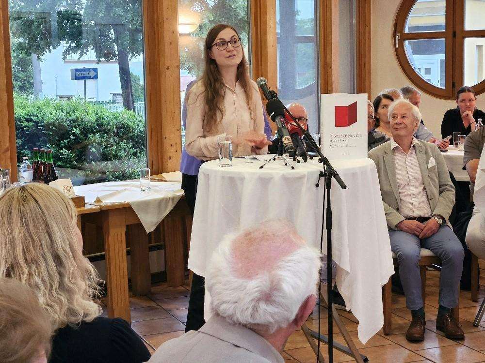 BOŠNJAK: “Hrvatske novine imaju stratešku važnost za očuvanje i razvijanje hrvatskog identiteta” Nova urednica Tereza Grandić / oto: Snježana Herek