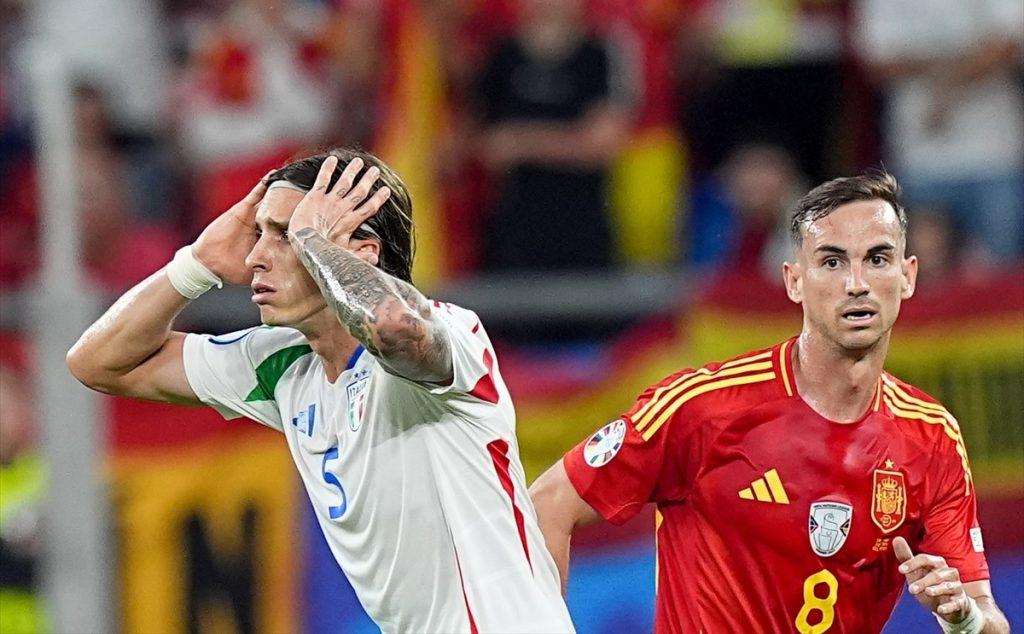 AUTOGOL PRESUDIO TALIJANIMA: Španjolska prejaka za Azzure, vratar Donnarumma spasio Talijane od teškog poraza Detalj s utakmice Španjolska - Italija / Foto: Anadolu