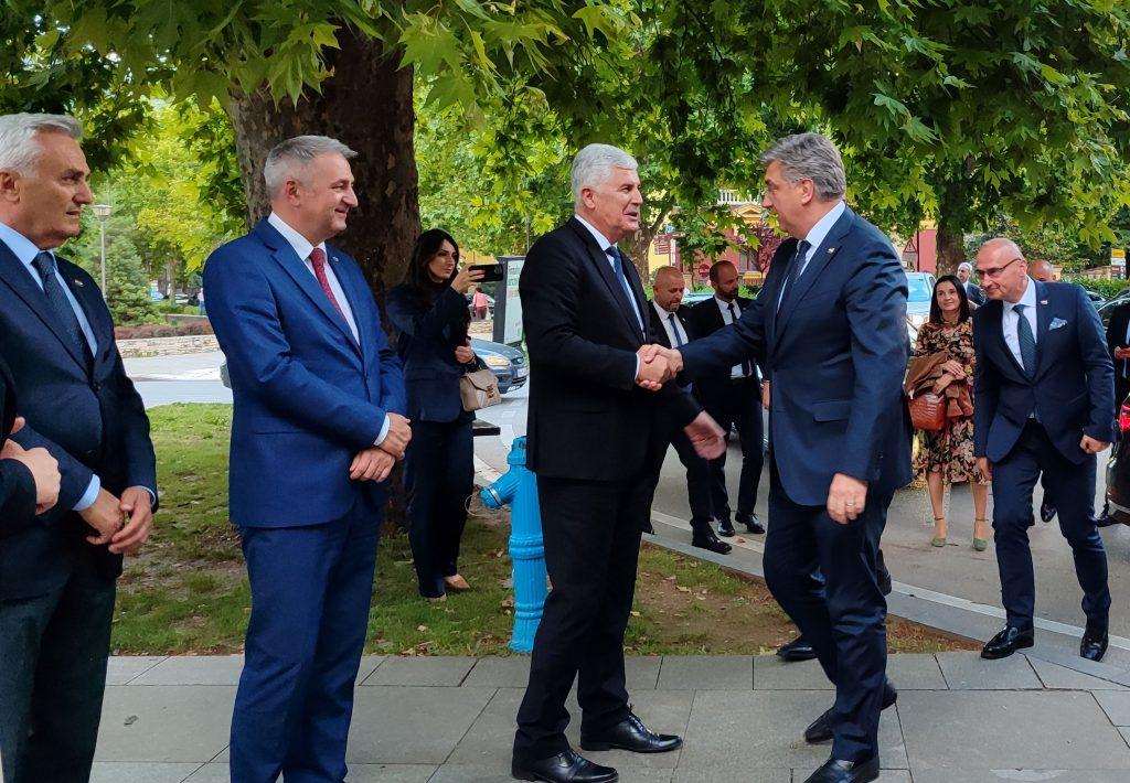 PLENKOVIĆ U MOSTARU: Izbori za Europski parlament važni za EU integracije BiH i Hrvate Dragan Čović, Andrej Plenković, Gordan Grlić Radman