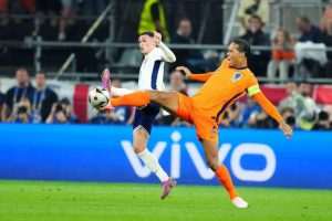 IZJAVE NAKON UTAKMICE: Nizozemci prazni, Englezi dugo čekali taj trenutak Kapetan Nizozemske Virgil van Dijk / Foto: Anadolu