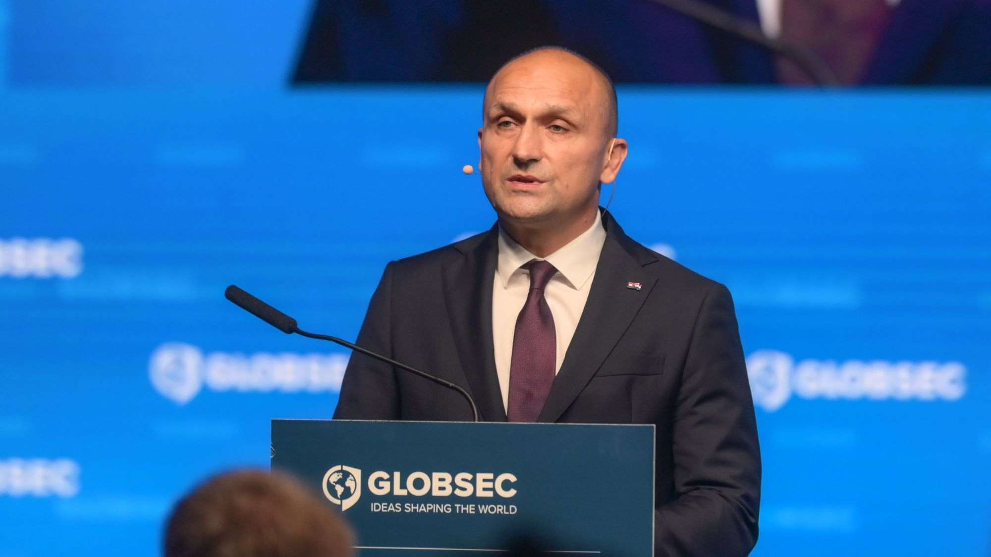 NAKON KUPNJE HIMARS-a MINISTAR ANUŠIĆ PORUČIO: Nastavit ćemo sa modernizacijom hrvatske vojske Hrvatski ministar obrane Ivan Anušić koji sudjeluje na globalnoj sigurnosnoj konferenciji, GLOBSEC Forumu u Pragu / Foto: Hina