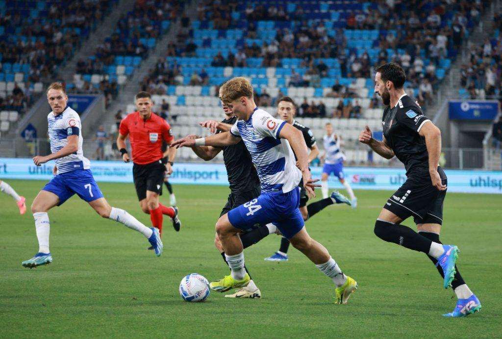 IZNENAĐENJE NA OPUS ARENI: Šibenčani s 2:1 slavili protiv Osijeka Detalj s utakmice Osijek - Šibenik / Foto: Hina