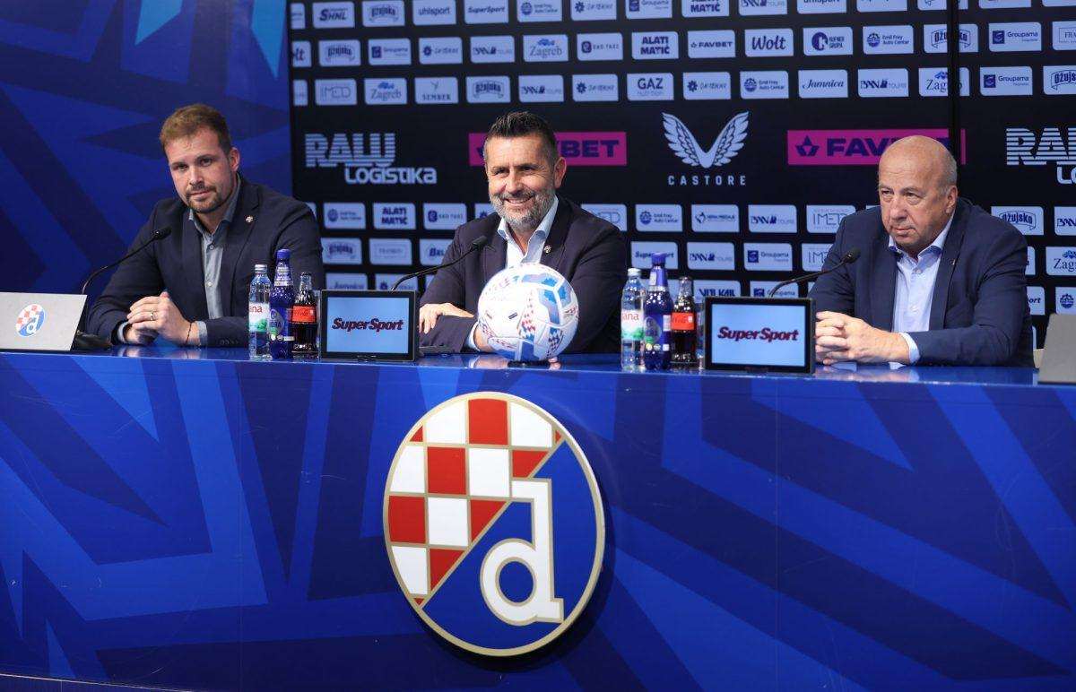 PRVA KONFERENCIJA NENADA BJELICE: Dinamo ima sjajnu atmosferu, znam što je Dinamo, nitko ne živi od prošlosti Glasnogovornik Marko Bošnir, trener Nenad Bjelica, predsjednik Velimir Zajec / Foto: Hina