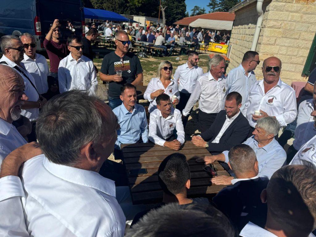 Dr. Dragan Primorac na Benkovačkom sajmu u Benkovcu / Foto: Fenix (B.Džajkić)