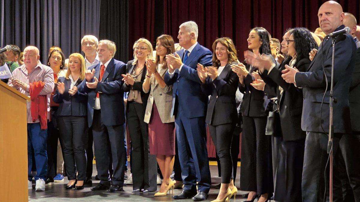 JEDINSTVO I SNAGA HDZ-a BIH: Predizborni skup Županijskog odbora HDZ BiH Vrhbosanske županije u Sarajevu Predizborni skup Županijskog odbora HDZ BiH / Foto: Fenix (HDZ BIH)