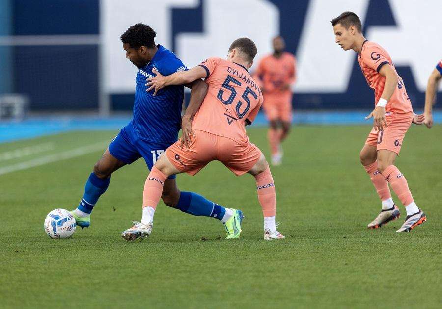 ŠOK NA MAKSIMIRU: Osijek s 4-2 iznenadio i pobijedio Dinamo u Zagrebu Utakmica 11. kola HNL-a Dinamo - Osijek
