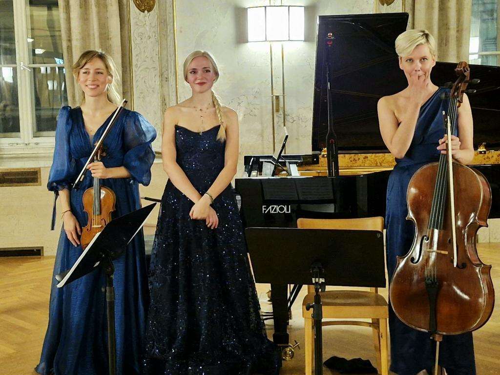 20. JUBILARNI FESTIVAL HRVATSKE GLAZBE: Samoborski klavirski trio dojmljivo predstavio Papandopulovog Orlanda Bečanima Samoborski klavirski trio / Foto: Fenix (S.Herek)