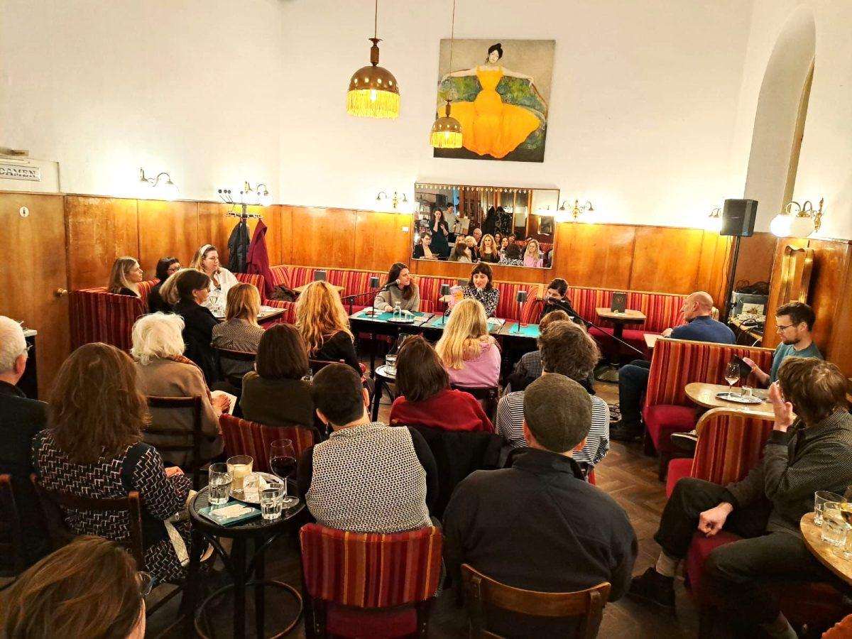 EUNIC-OVI DANI KNJIŽEVNOSTI: Monika Herceg oduševila i Bečane svojom zbirkom “Lovostaj” Publika