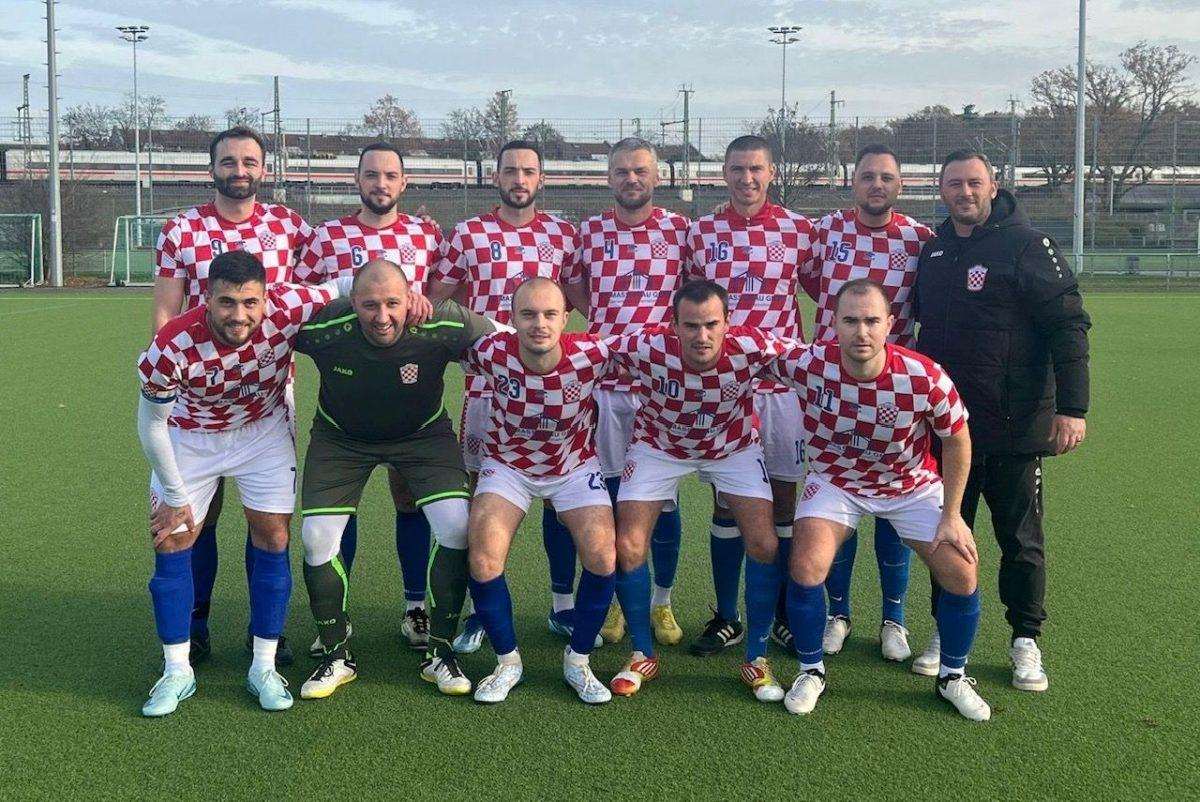NAPOKON POBJEDA: Croatia Frankfurt na pogon Propadala i Štrljića savladala favorita za osvajanje prvenstva Druga momčad Croatije / Foto: Fenix (D. Pleša)