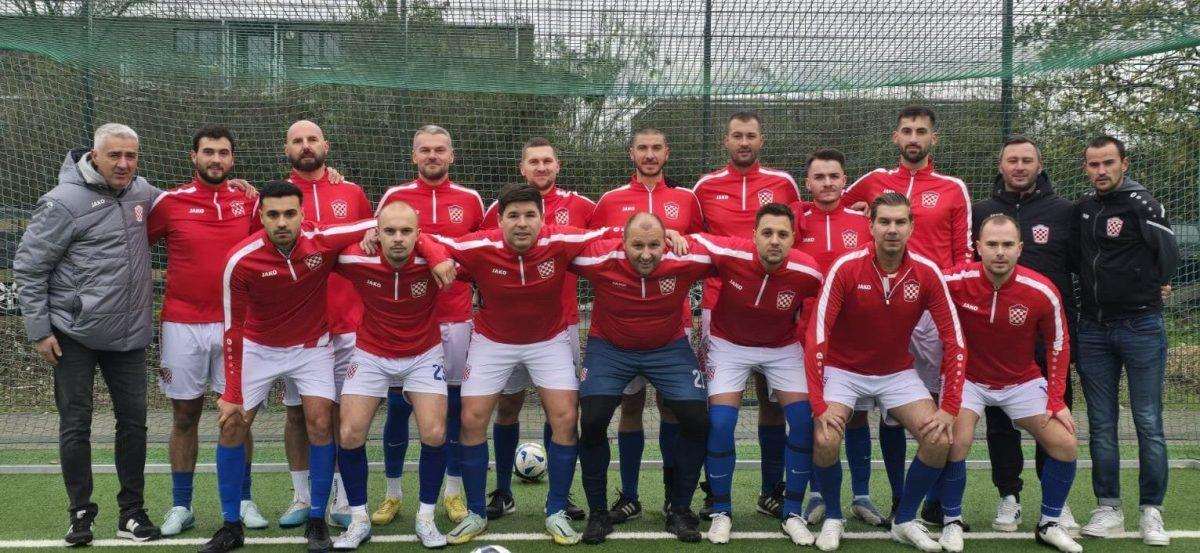 SUDAC KUMOVAO PORAZU: Croatia Frankfurt nezasluženo pretrpjela novi poraz, pobjede upisale druga i veteranska momčad Druga momčad Croatije Frankfurt / Foto: Fenix (D. Pleša)