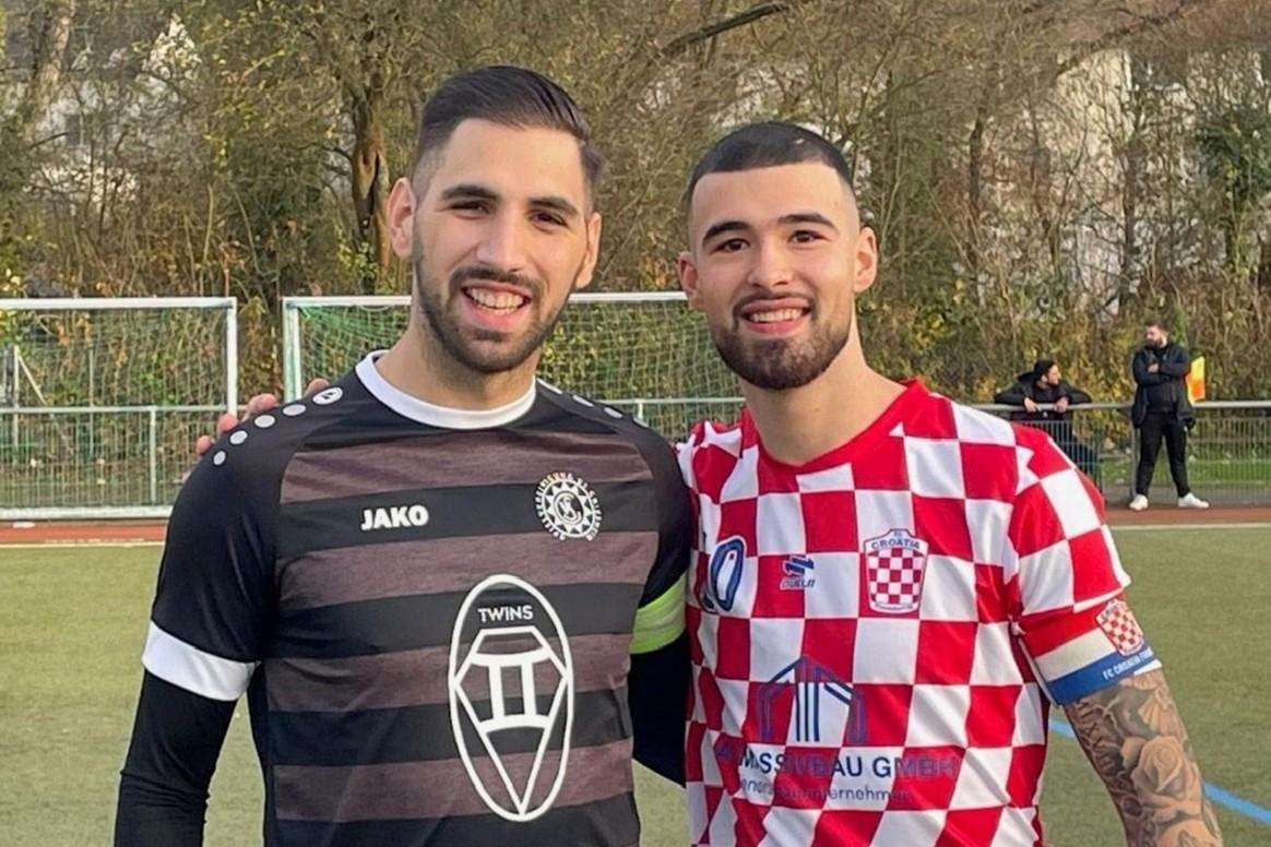 NAPOKON POBJEDA: Croatia Frankfurt na pogon Propadala i Štrljića savladala favorita za osvajanje prvenstva Kapetani momčadi Ante Peko i Ante Štrljić / Foto: Fenix (D. Pleša)