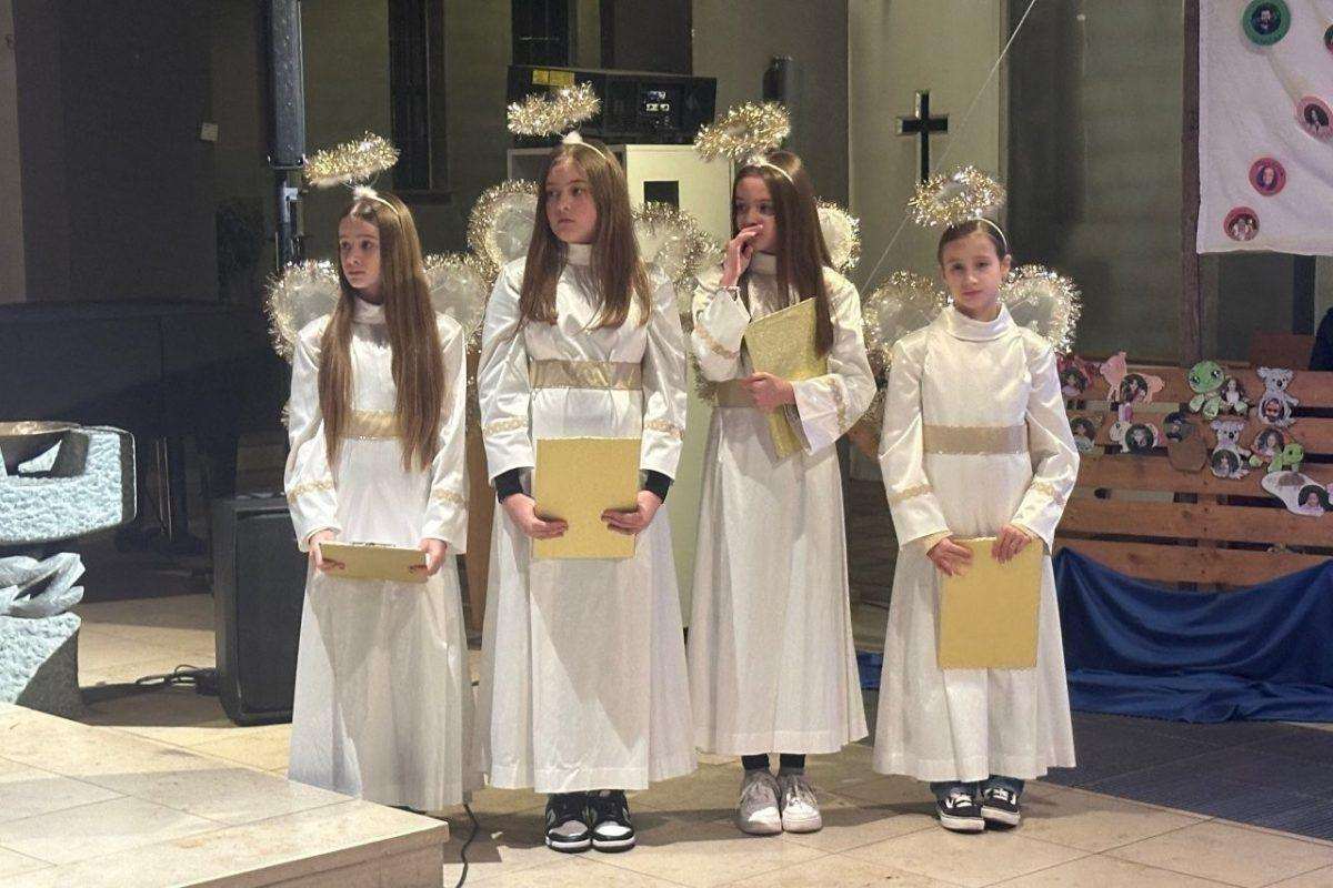 VRHUNSKI BOŽIĆNI KONCERT U HKM OFFENBACH: Stijepo Gleđ Markos oduševio nastupom u prepunoj crkvi sv. Josipa u Offenbachu na Majni Recitali malih anđela