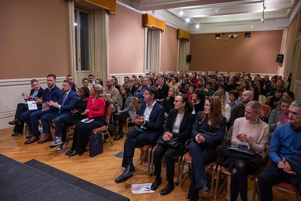 ANTONIO ŠARIĆ ODUŠEVIO RIM: Spektakularni koncert mladog violinista u prepunoj Lisztovoj dvorani Božićni koncert u Rimu / Foto: Fenix (MIC)