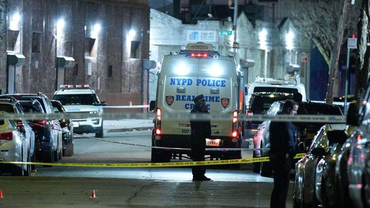 BROJ UBIJENIH U NEW ORLEANSU DOSEGAO BROJKU OD 15 LJUDI: Ubojica, 42-godišnji Shamsud Din-Jabbar iz Teksasa, u vozilu imao zastavu tzv. Islamske države Američka policija (ILUSTRACIJA) / Foto: Anadolu